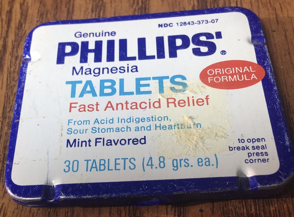 Phillips’ Magnesia Tablets Tin, Vintage White Blue, 30 Tablets