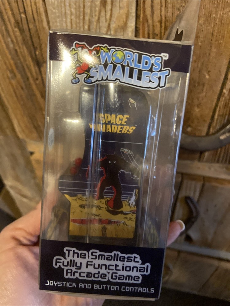 World's Smallest Tiny Arcade Space Invaders Miniature Game 2017 New Sealed