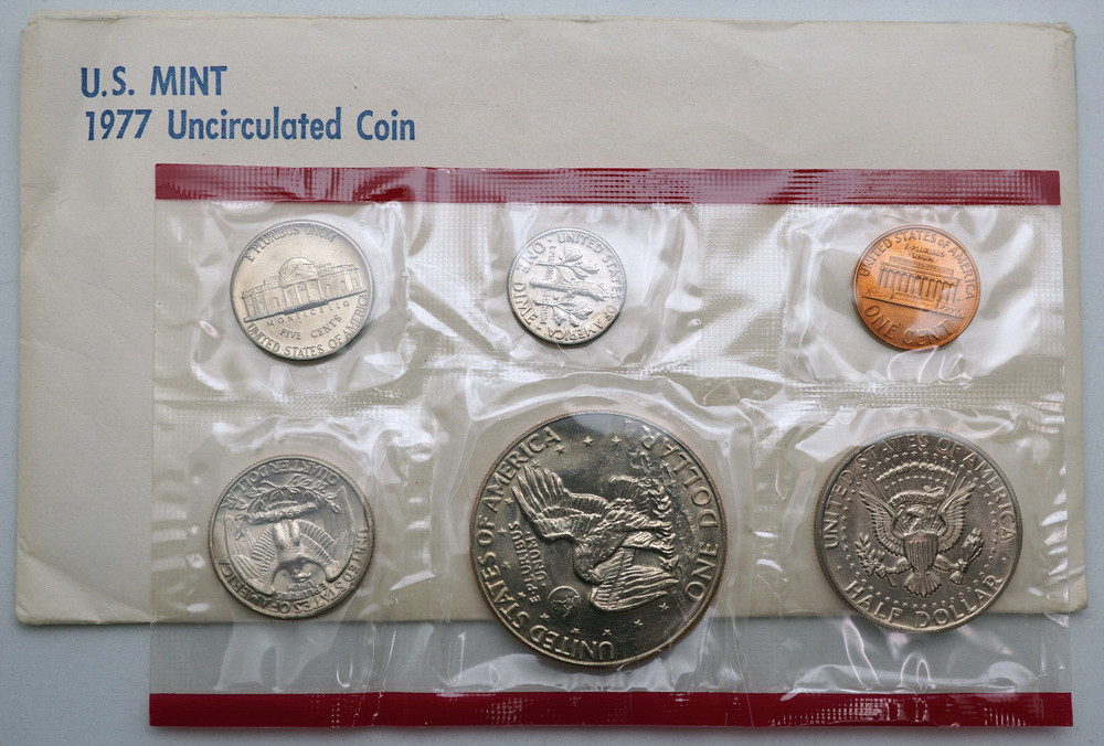 1977 D Uncirculated Mint Set in OGP Envelope