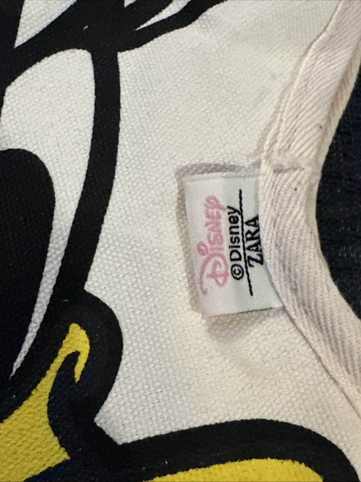 DISNEY Zara Tote Bag DAISY DUCK Canvas White/Ivory, Silhouette