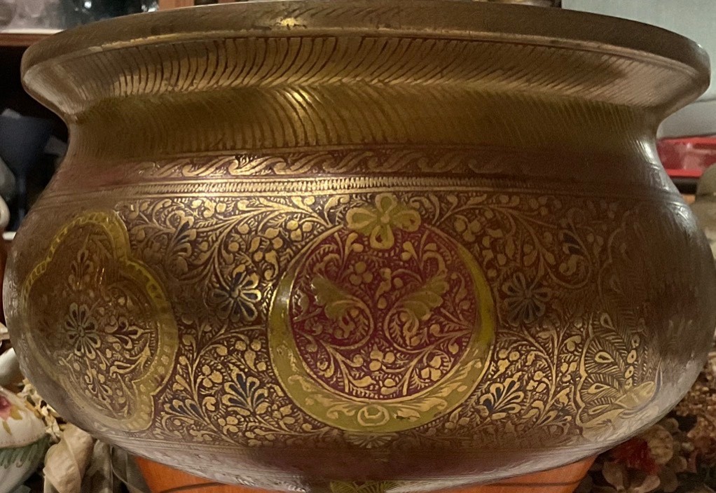 Etched Brass Pedestal Bowl Urn Peacock Floral Motif 7.3lb Ornate Centerpiece