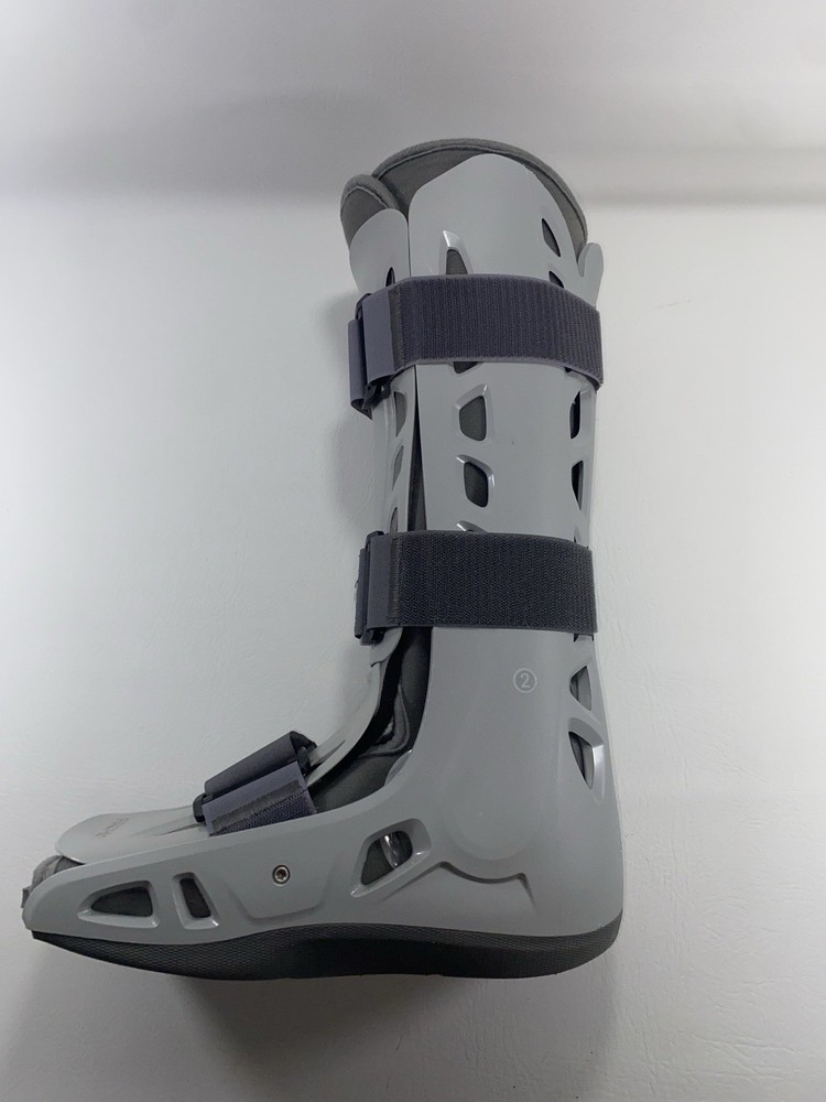 Aircast Softstrike Walking Boot Size Extra Large With Side Pump Inflation