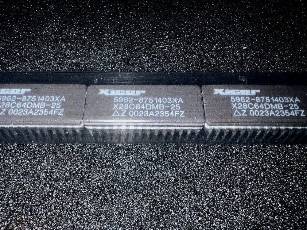5962-8751403XA