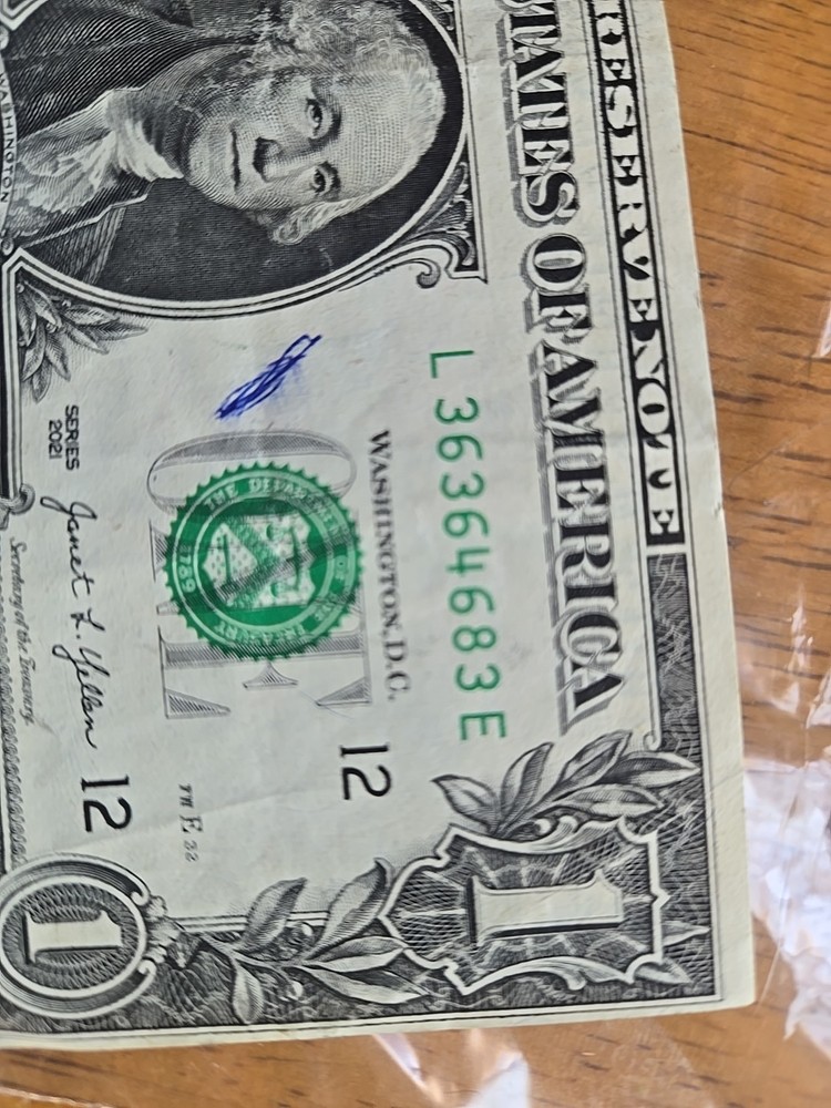 Misprinted Dollar Bill L 36364683 E