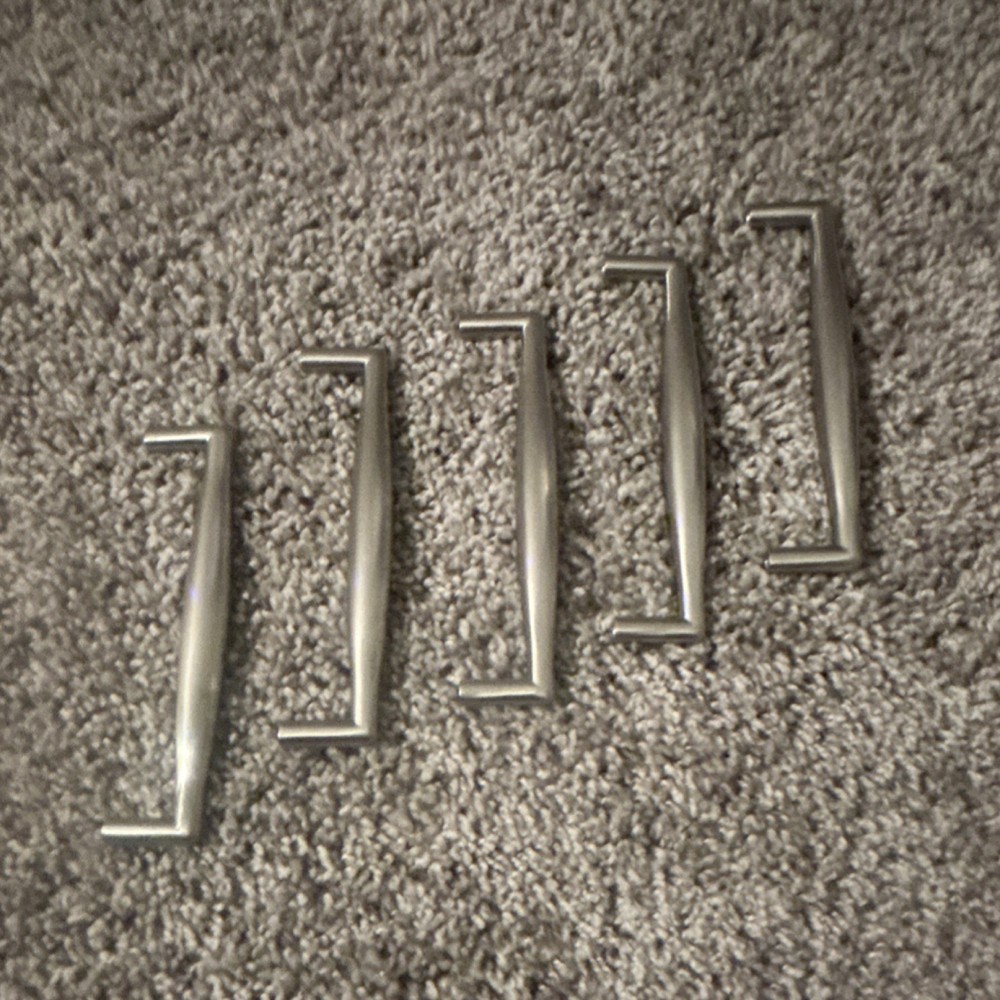 Brushed Silver Modern Metal Cabinet Handle Pulls for Cabinets