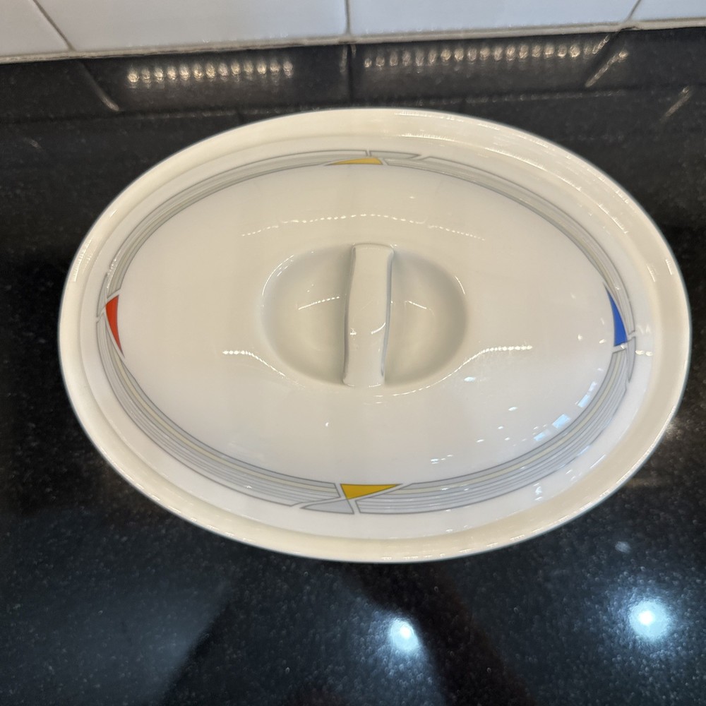 Studio Nova Prima Bake & Serve 2 Quart Oval Covered Casserole Japan UP034