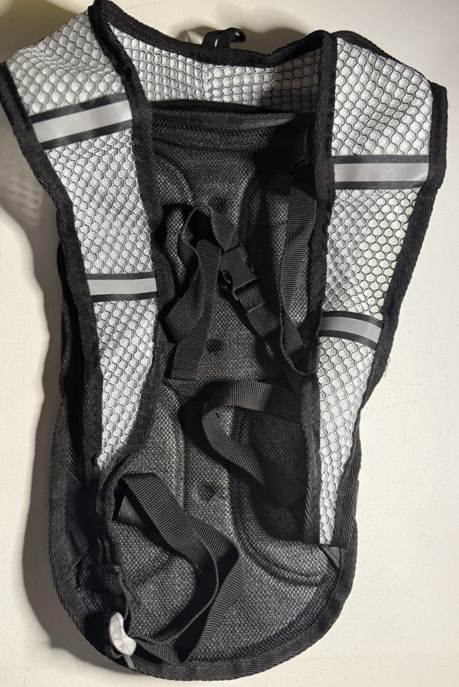 TNYSPORT Lightweight Breathable Hydration Backpack Pack-No 2L Bladder