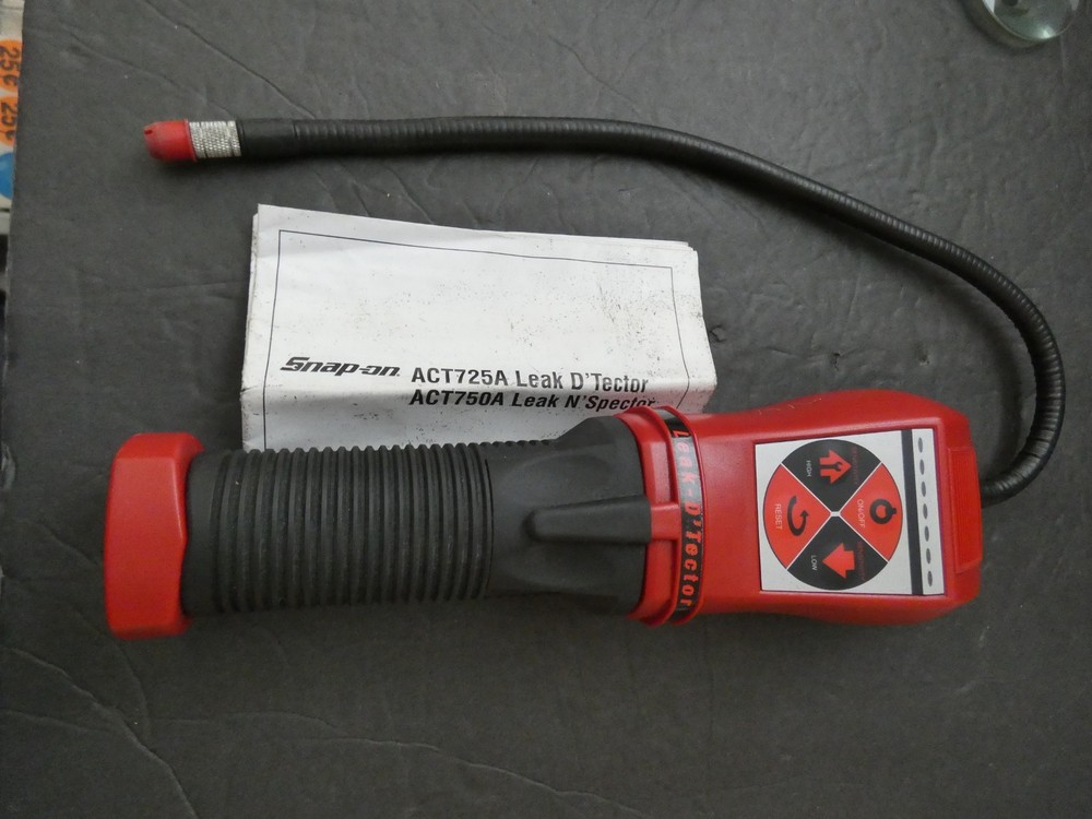 SNAP ON LEAK DETECTOR LEAK D TECTOR ACT725A