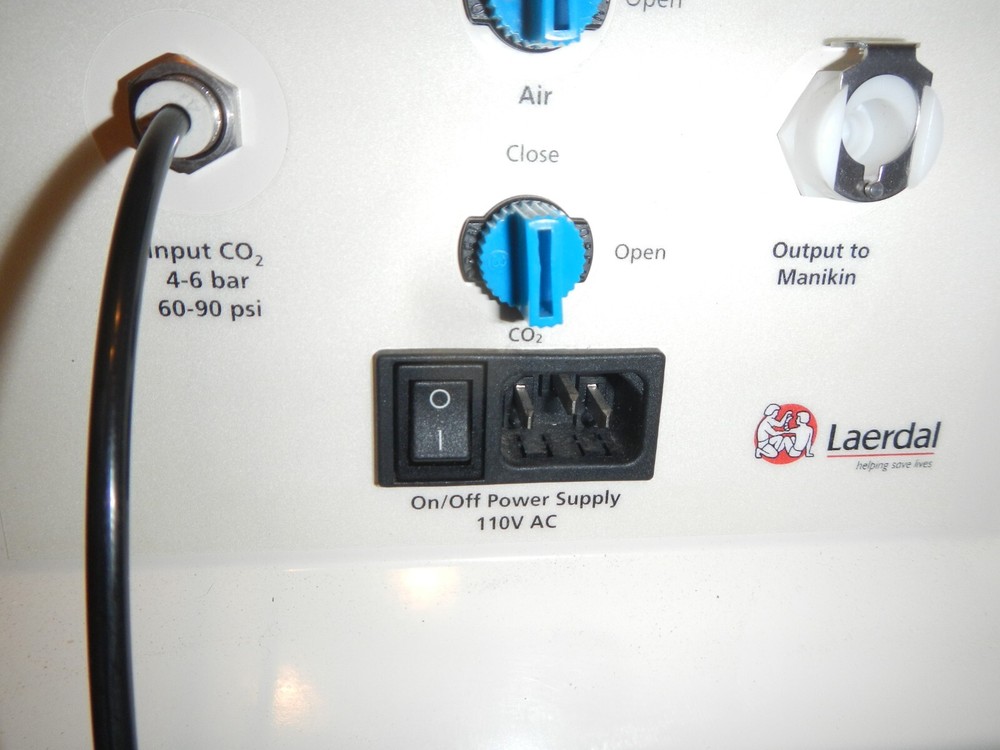 LAERDAL AIR MANIKIN SIMULATOR COMPRESSOR UNIT DSS 110-2 VERY NICE WORKING