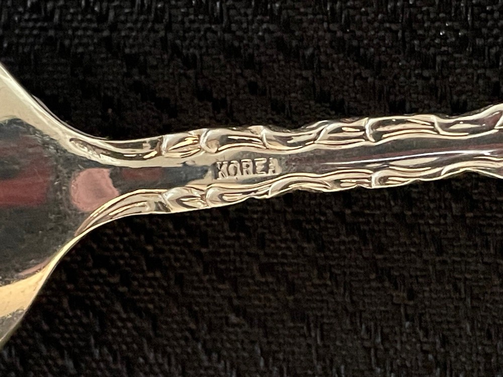 8 International Deep Silver COUNTESS Silver Plated Teaspoons 6”