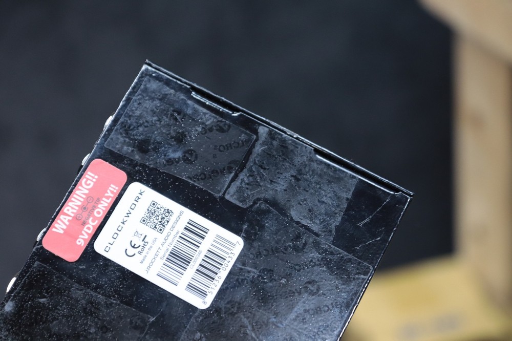 J. Rockett Audio Designs Clockwork Echo Delay with Modulation Effect Pedal w/Box