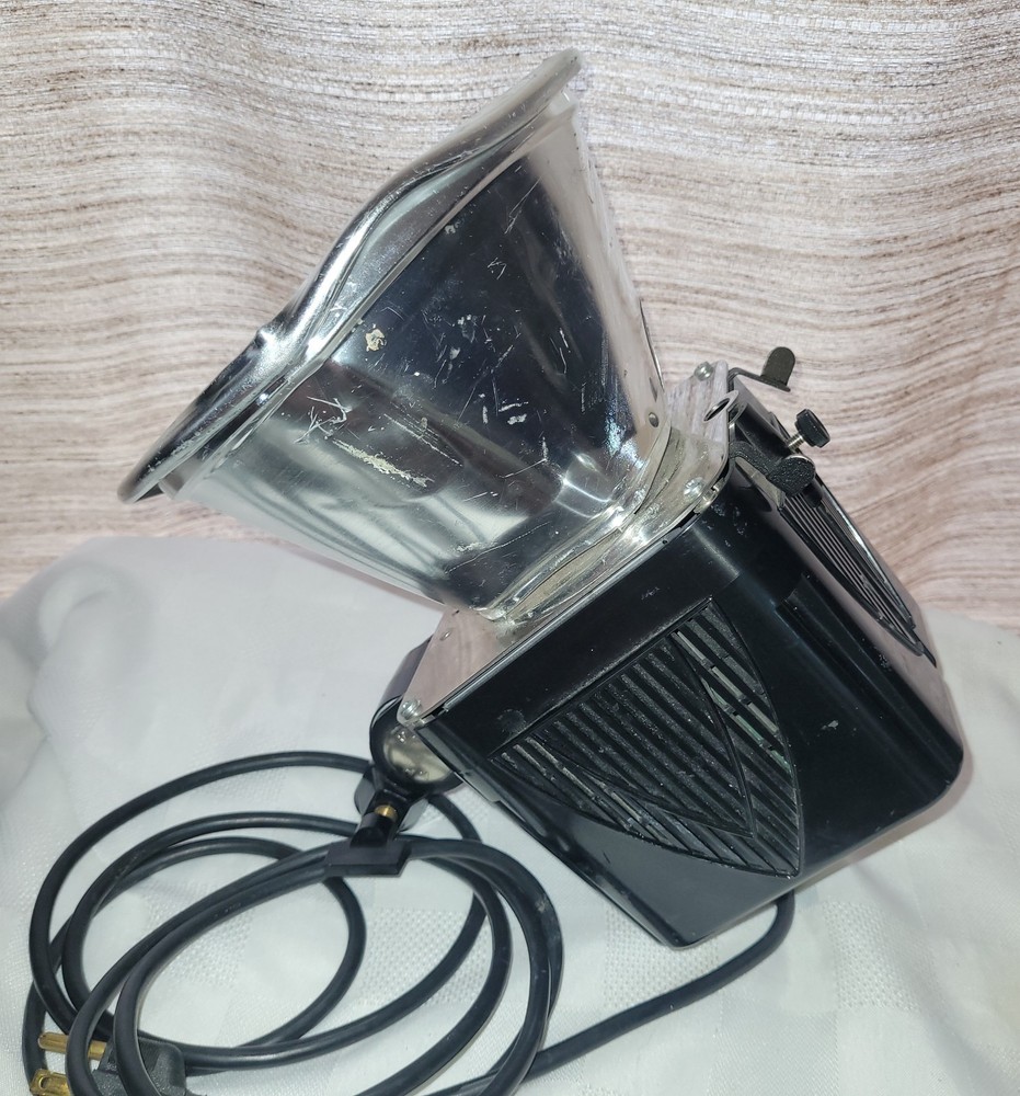 Paul C Buff Alien Bees Studio Strobe Monolight Tested