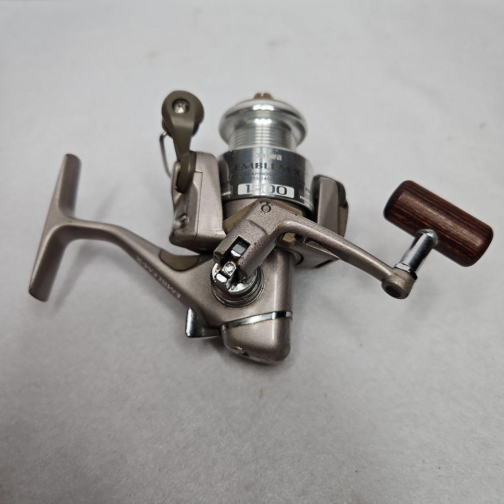 Spin Cast Reel Silver Wood Handle Lightweight