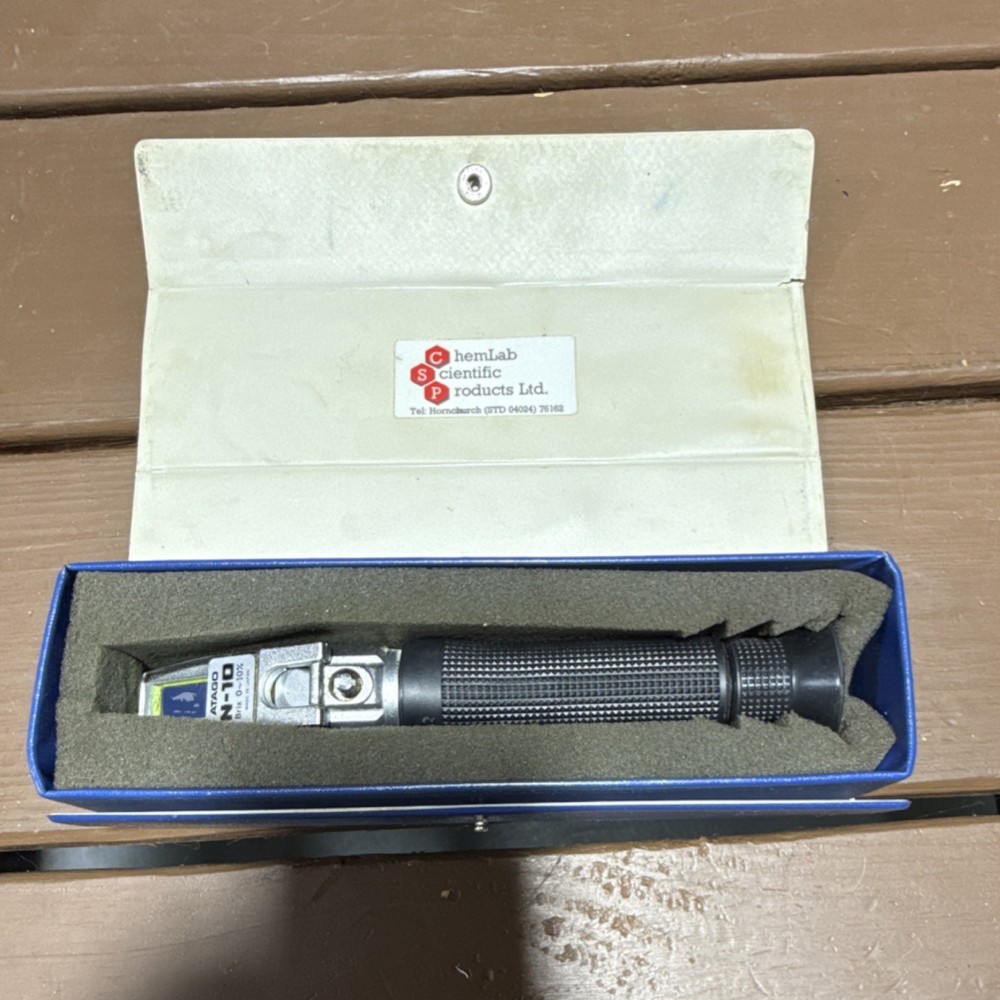 ATAGO MASTER-10M Handheld Refractometer Biological Laboratory Analysis