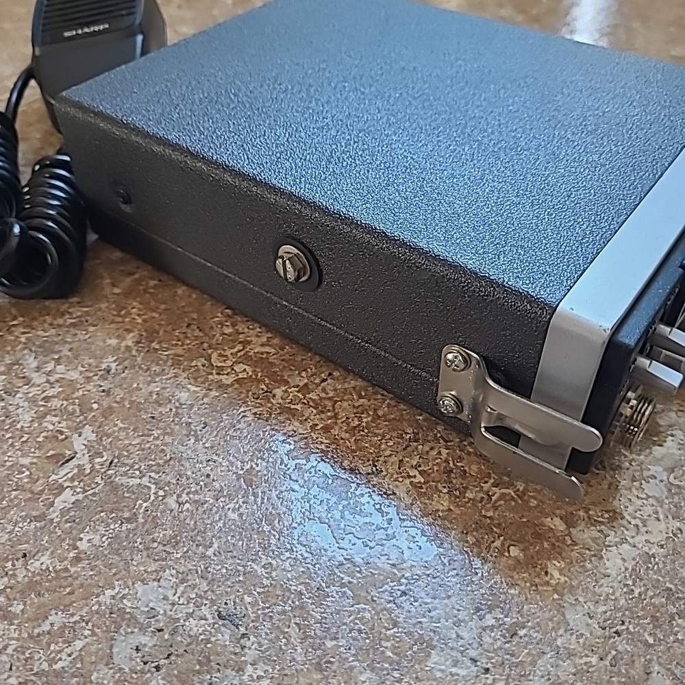 SHARP CB-800 Synthesized 23 Channel Citizens Band Transceiver UNTESTED