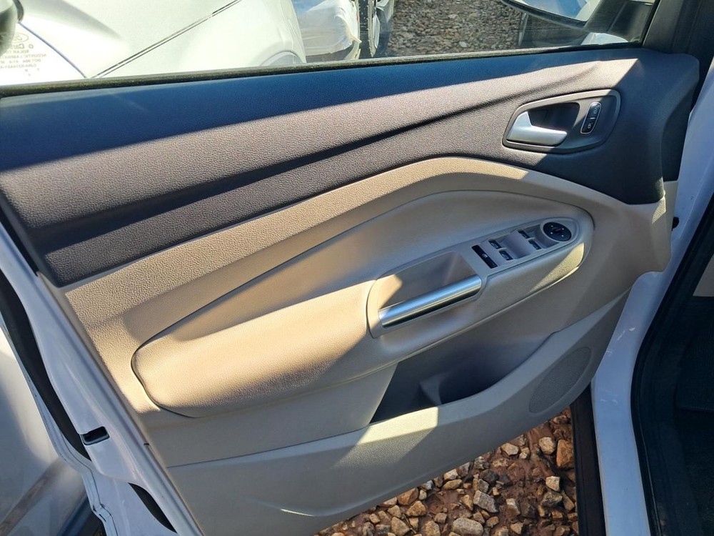 Console Front Floor SE Fits 17-19 ESCAPE 4850713