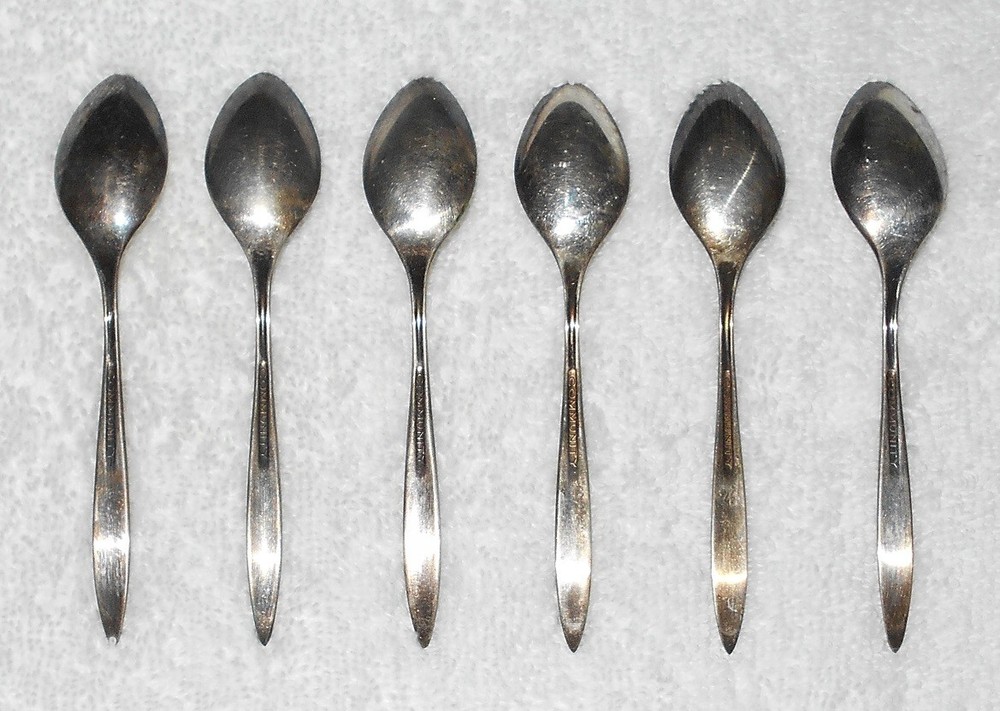 Community - (x6) Silver Plated Teaspoons - Plain Pointed Handles - Vintage