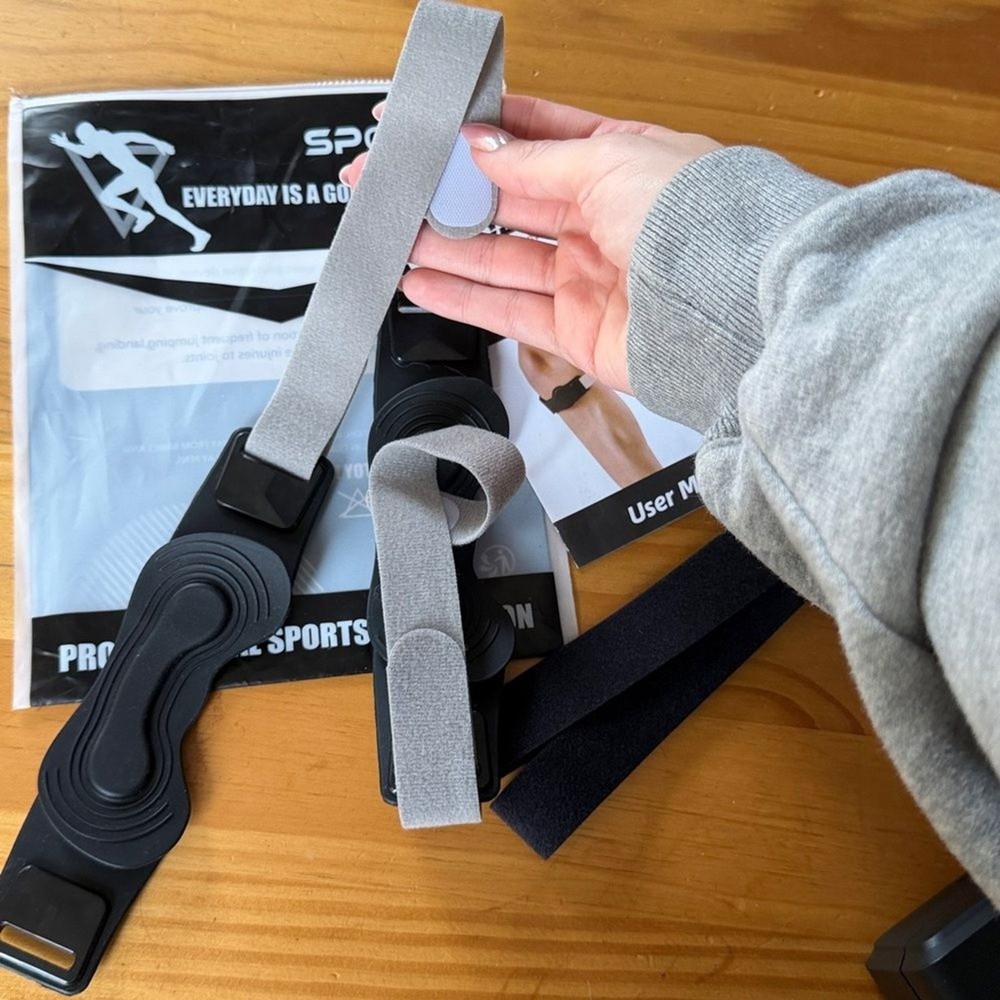 Black Patellar Tendon Support Strap x2