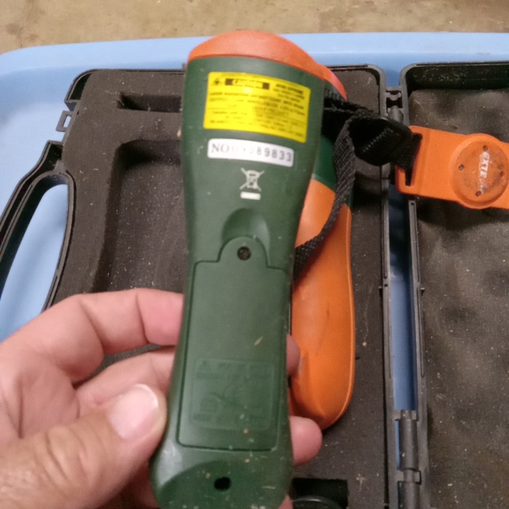 extech instruments hd200 Differential temperature data logger Needs Cleaned