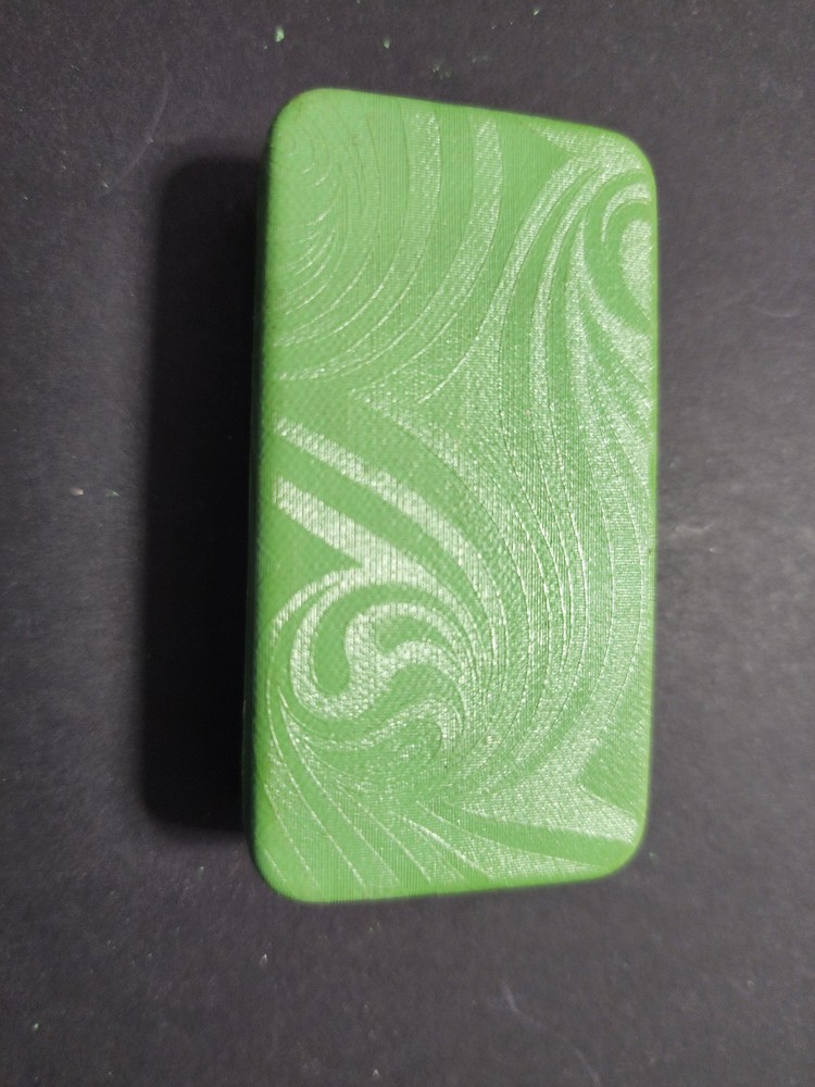 Stunning Antique Translucent Banded Agate Brooch