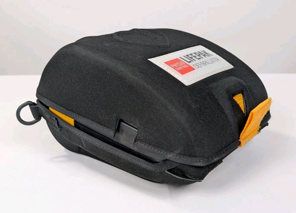 Physio Control Lifepak CR Plus With Case