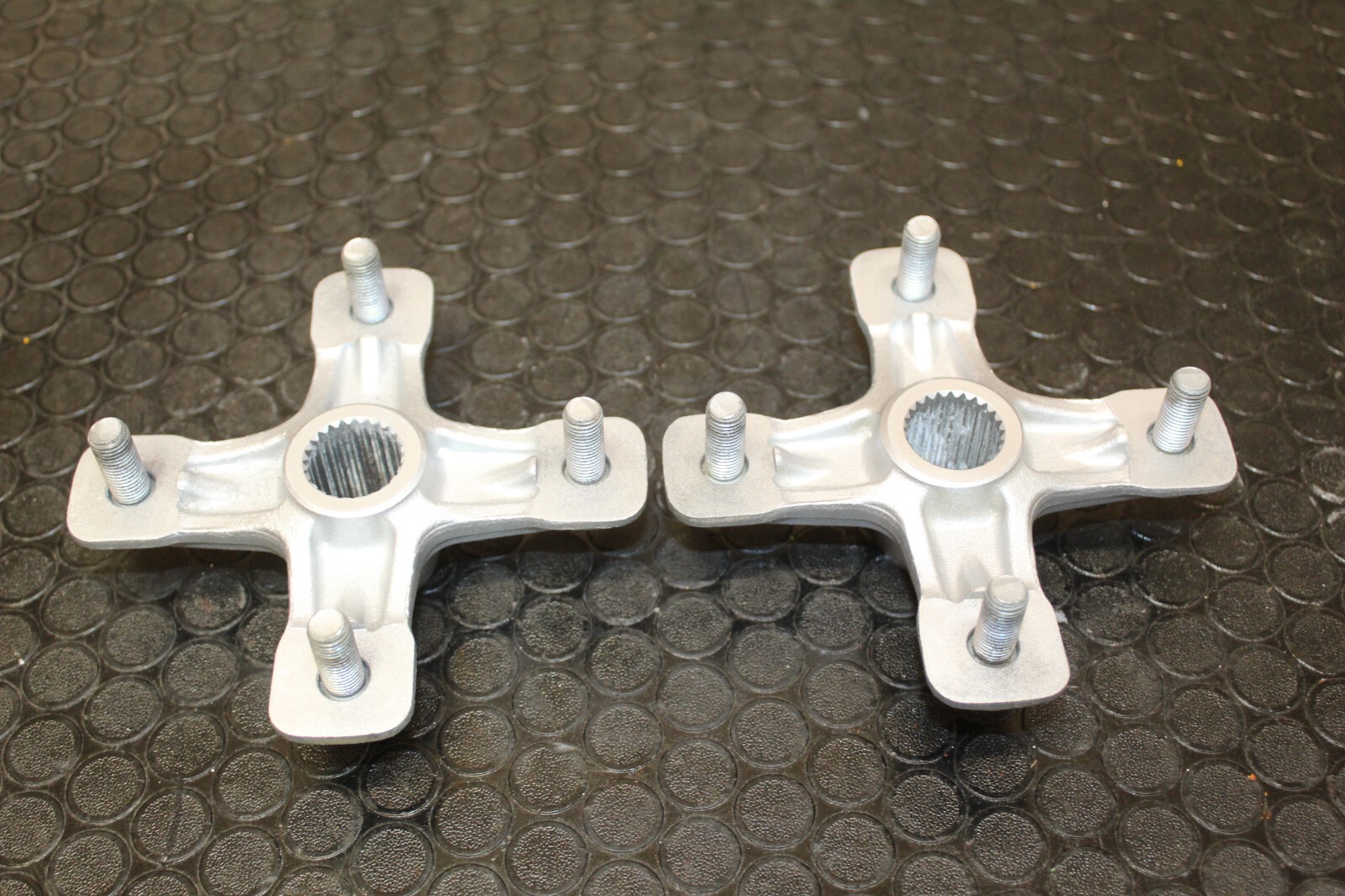 Yamaha Raptor 700 350 250 660 YFZ450 Banshee Warrior Rear Wheel Hubs 🔥FASTSHIP