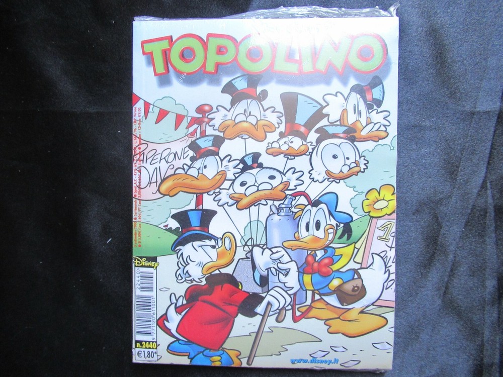 MICKEY MOUSE # 2440 SEALED BLISTER NEVER OPENED WITH GADGET ATTACHED 2002!!!