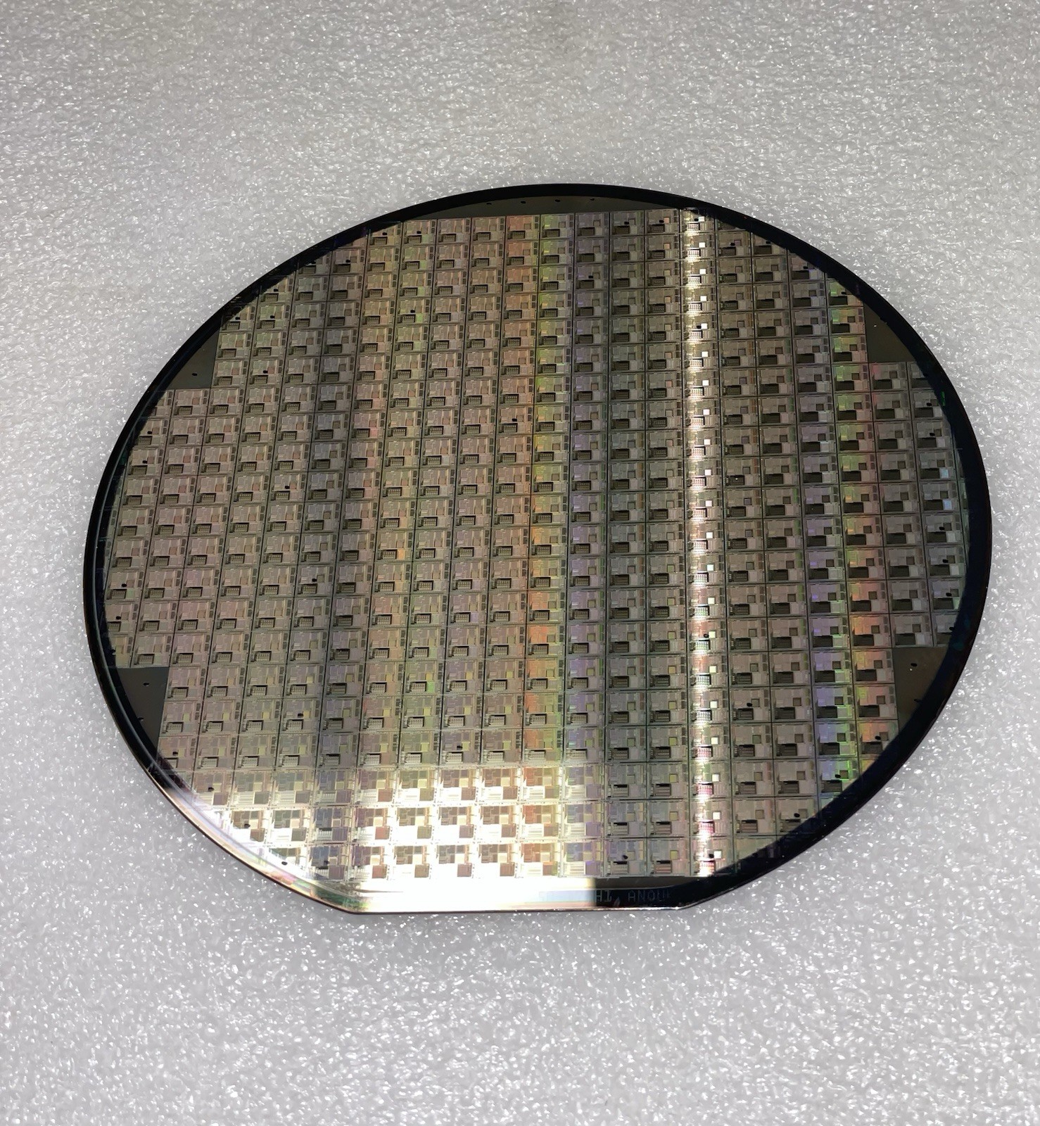 6” Silicon Wafer Intel 87C196ET Vintage 1986 and ALCATEL 6” Silicon Wafer.
