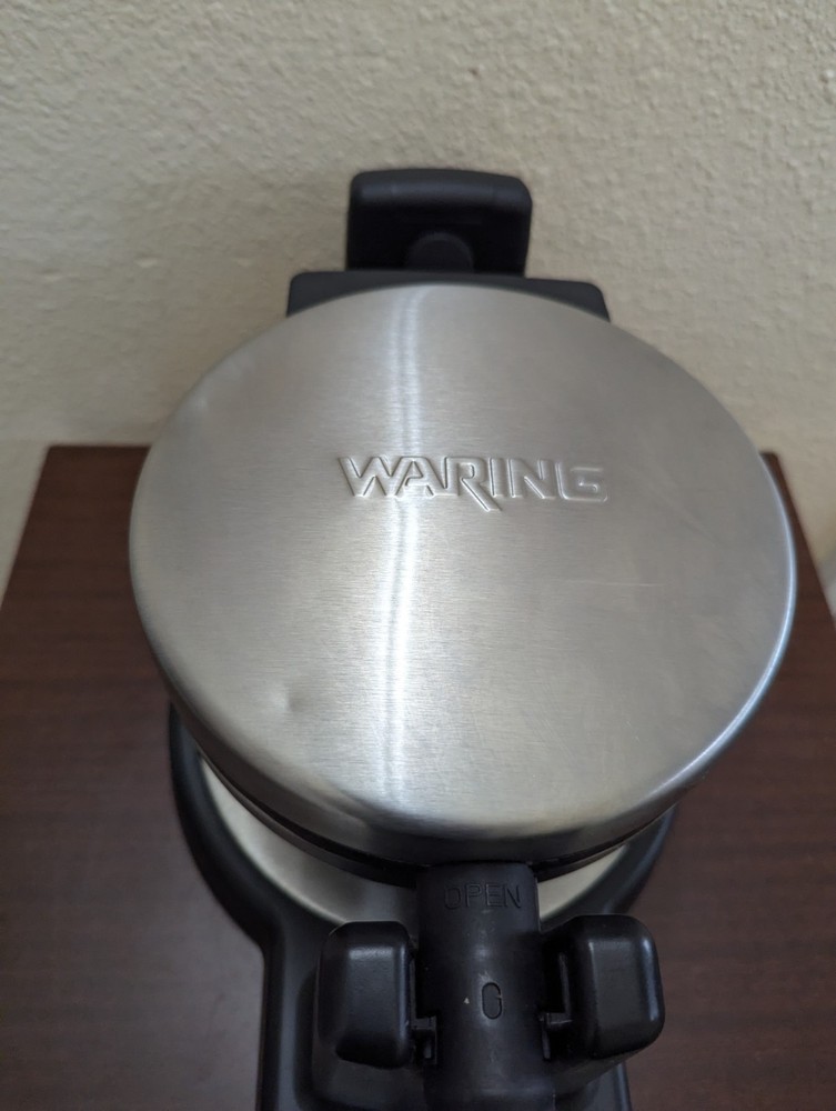 Waring Pro Belgian Waffle Maker Model WWM450PC Tested Works Great