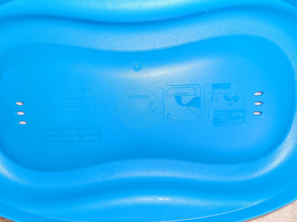 Tupperware Breakfast Maker Blue Eggs, Omlets, Muffins, Brownies And More 6996