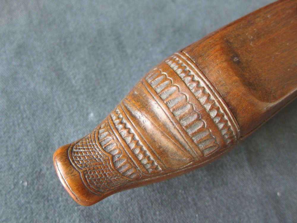 Antique 19th century treen shoe snuffbox with locking system