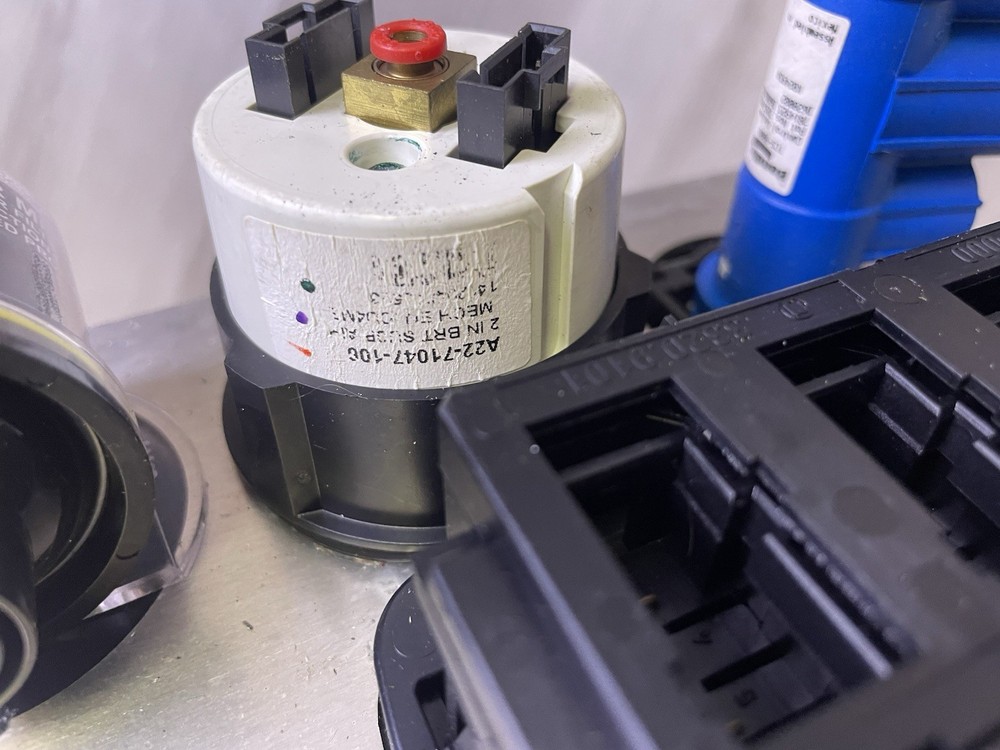 FREIGHTLINER CASCADIA SWITCH GAUGE PANEL OEM