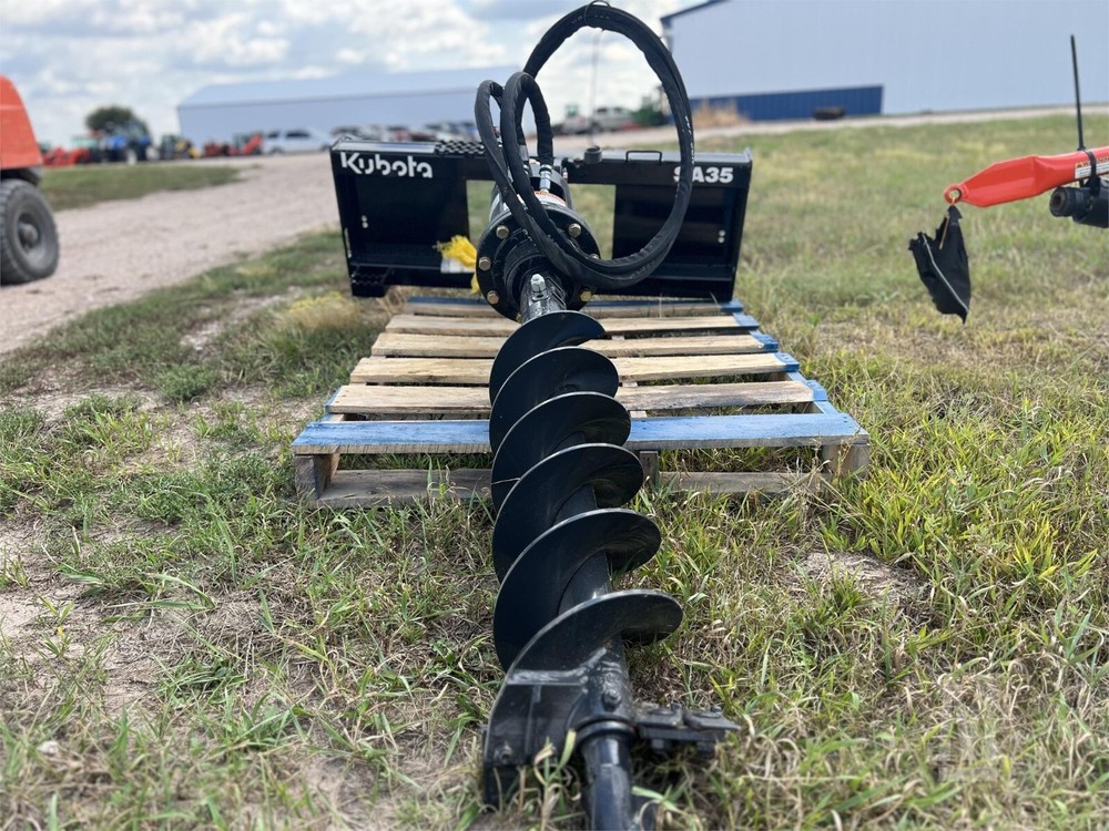 2023 KUBOTA SA35 Auger