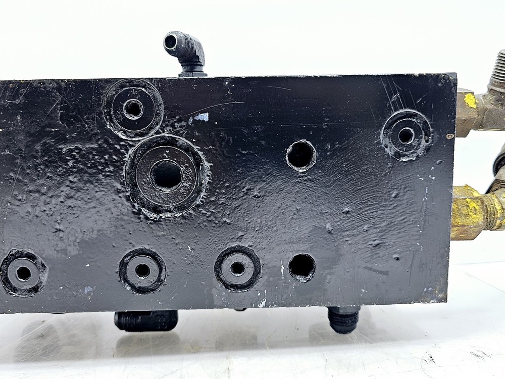 VARCO PIPE HANDLER PH-85, MANIFOLD 119736-2
