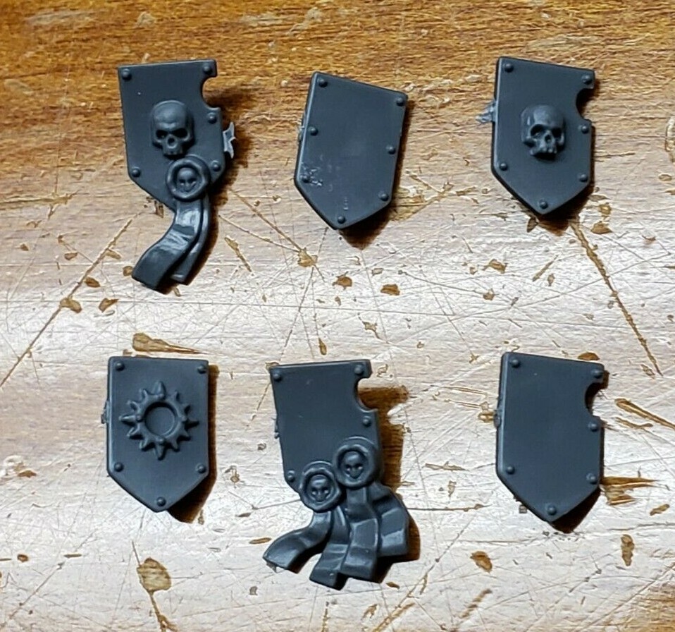Warhammer 40k Space Marines Bits Bladeguard Veteran Shoulder Shield Set
