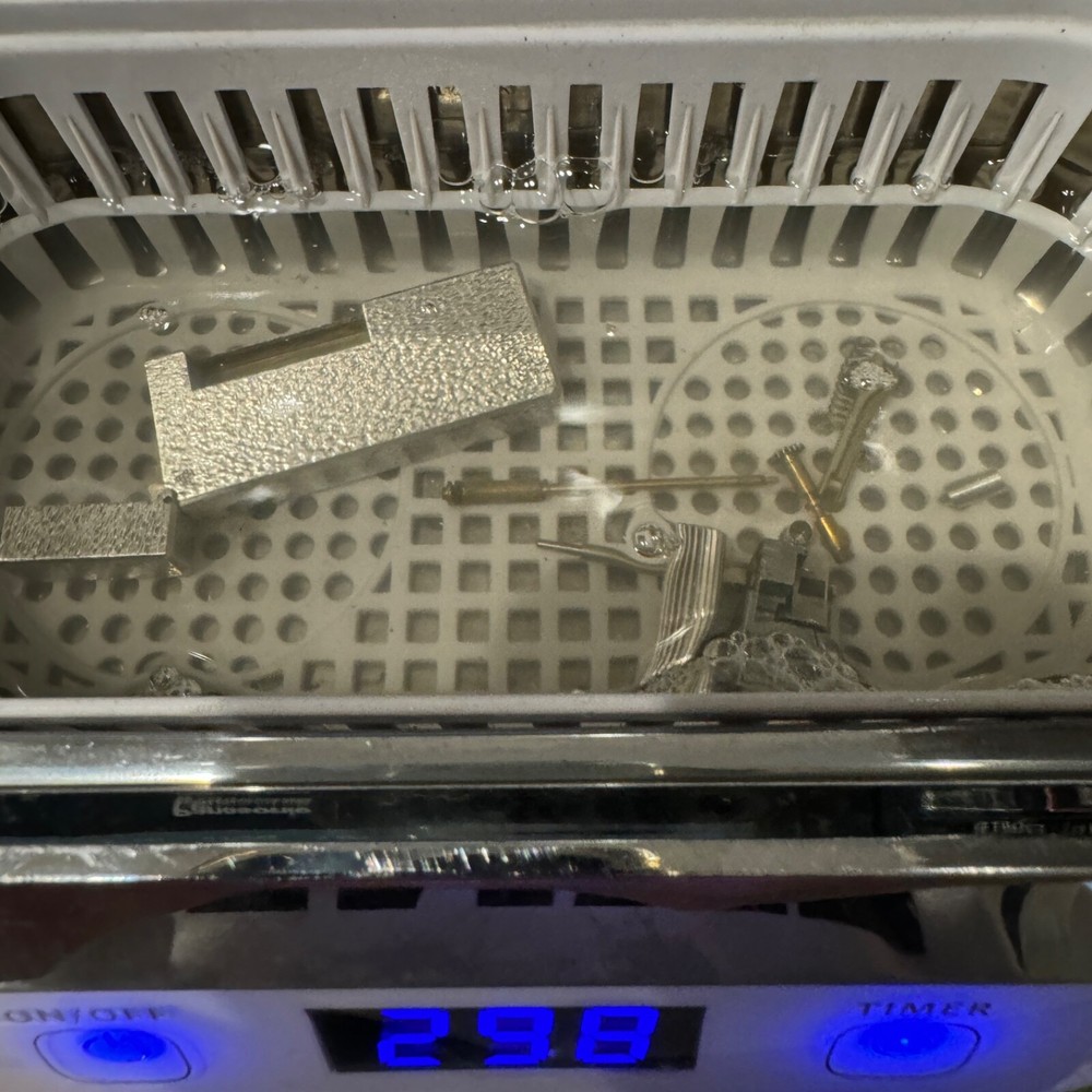 Dunhill Lighter Silver Sand Pattern-Ultrasonically Cleaned_Working