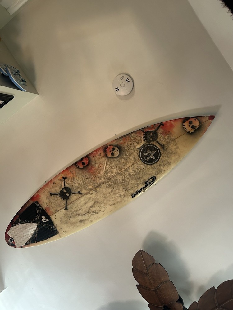 2000s Surfboard w/ Emo Skull Print