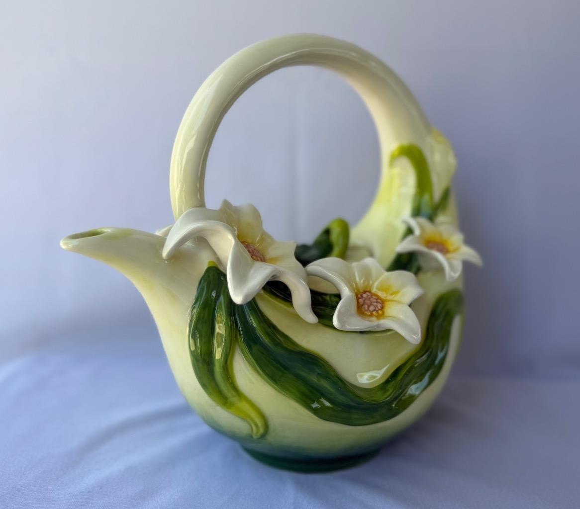 Blue Sky Clayworks Heather Goldminc Magnolia White Green Ceramic Tea Pot New