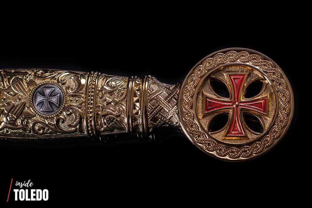 Marto - Silver Templar Sword with Gold
