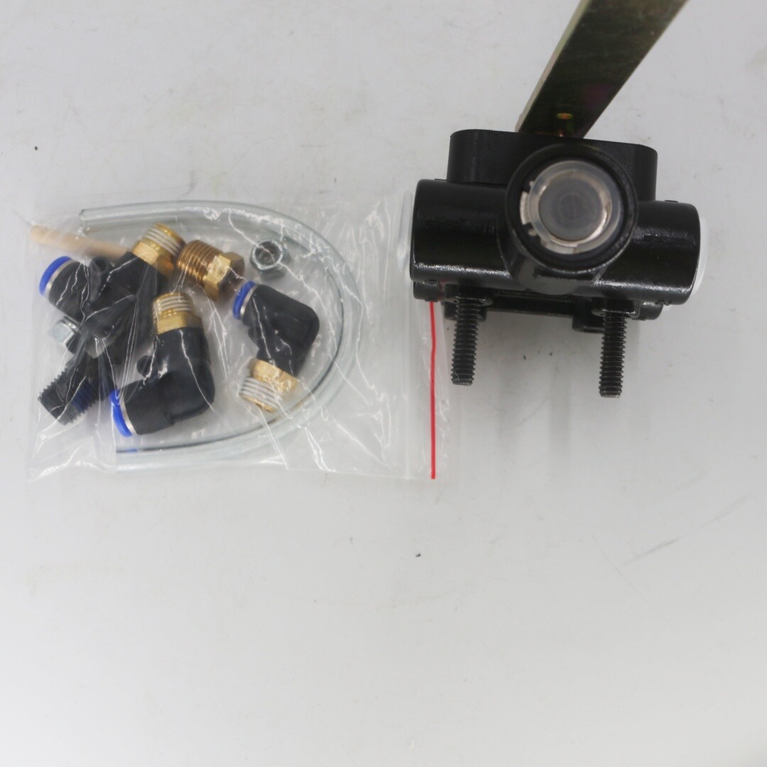 New Height Control Leveling Valve HV9990 For Peterbilt 335 337 357 359 377 USA