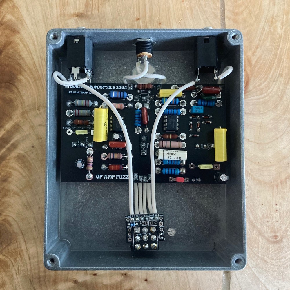 Twilight Electronics - Siamese Fuzz - OP Amp Muff Clone