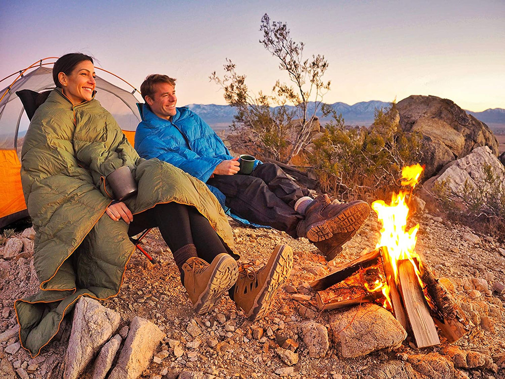 Double Puffy Camping Blanket - Extra Puffy, Packable, Lightweight and Warm | Ide