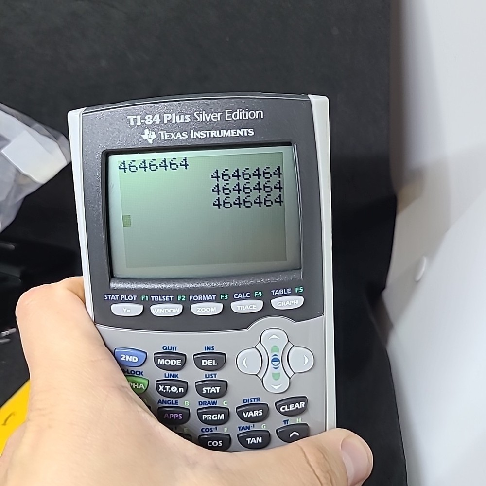 TI-84 Plus Silver Edition Graphing Calculator-With Covers -Tested & Working #98