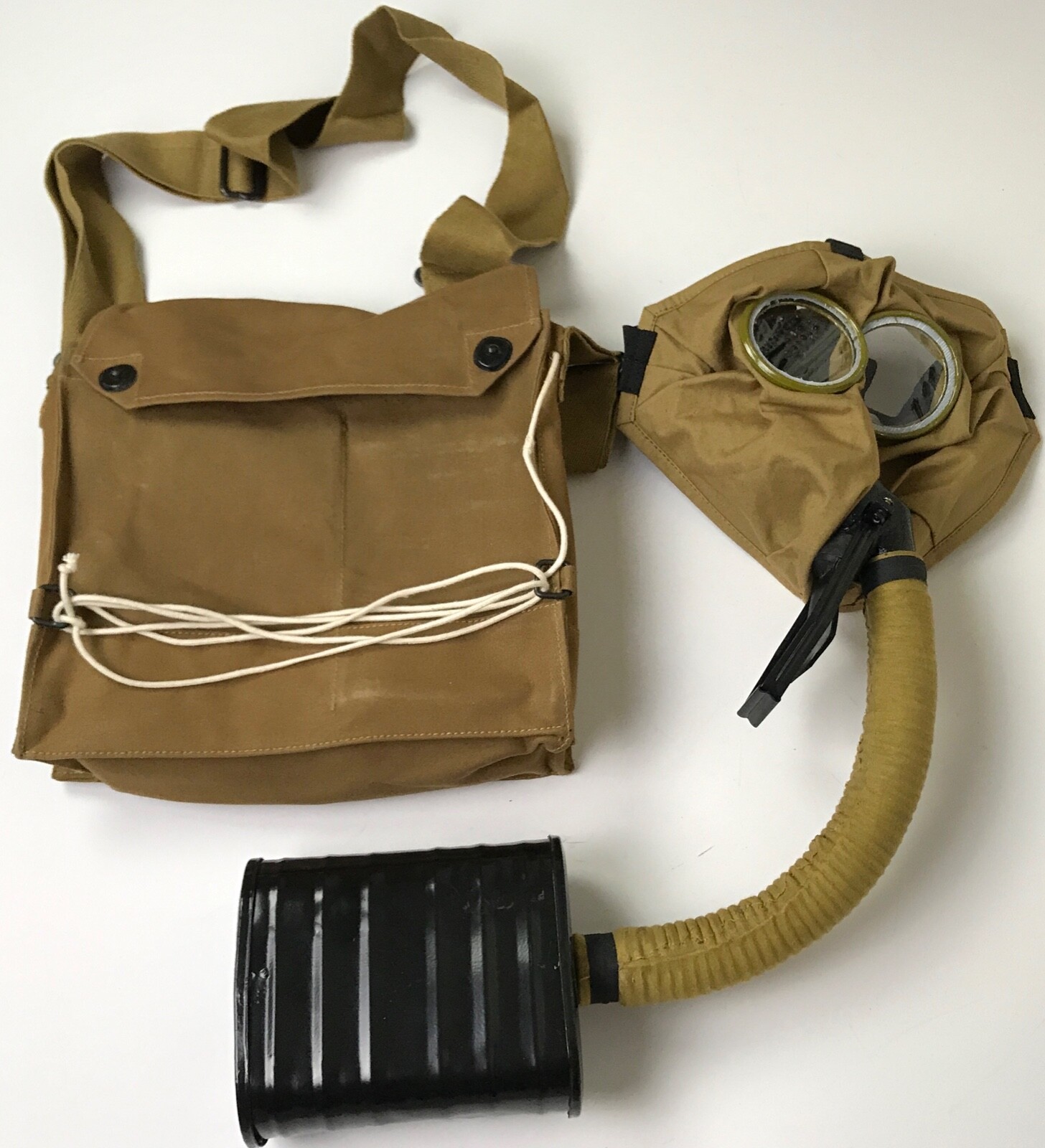 WWI US M1917 US ARMY SBR GAS MASK & CARRY BAG
