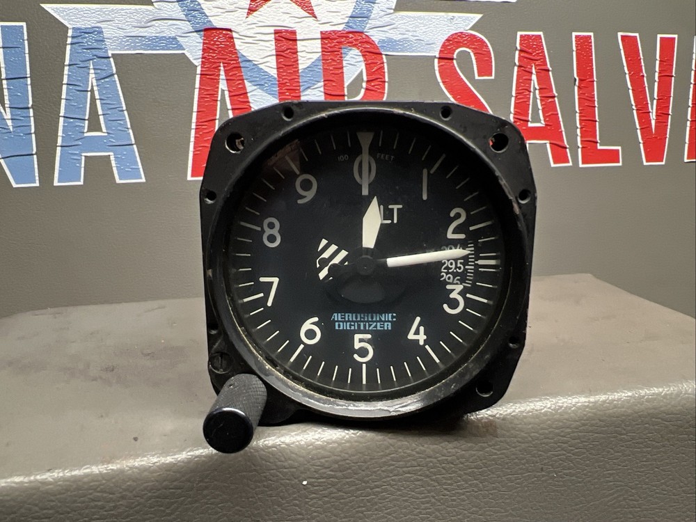 Aerosonic 101627-01696CC Encoding Altimeter Pressure Reporting Strobed No Plug