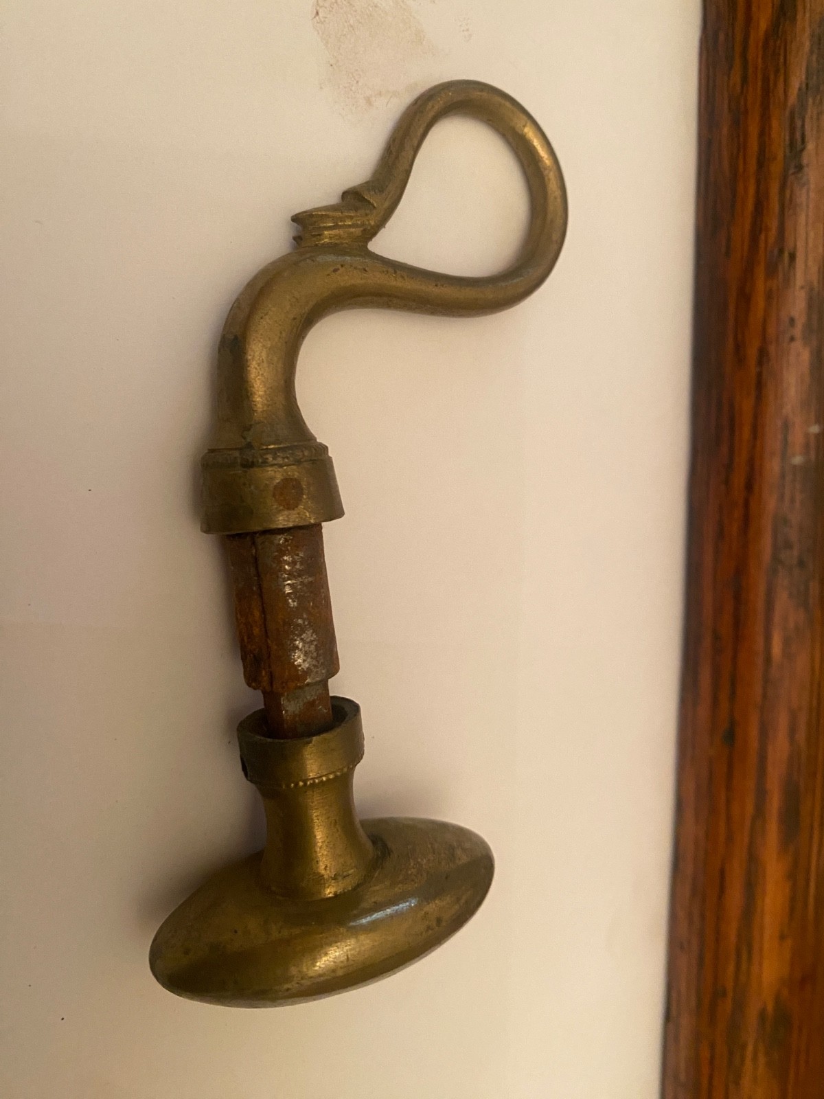 4.5"- 5" ANTIQUE BRASS DOOR KNOB WITH SWAN LEVER AND KNOB - .25" spindle.