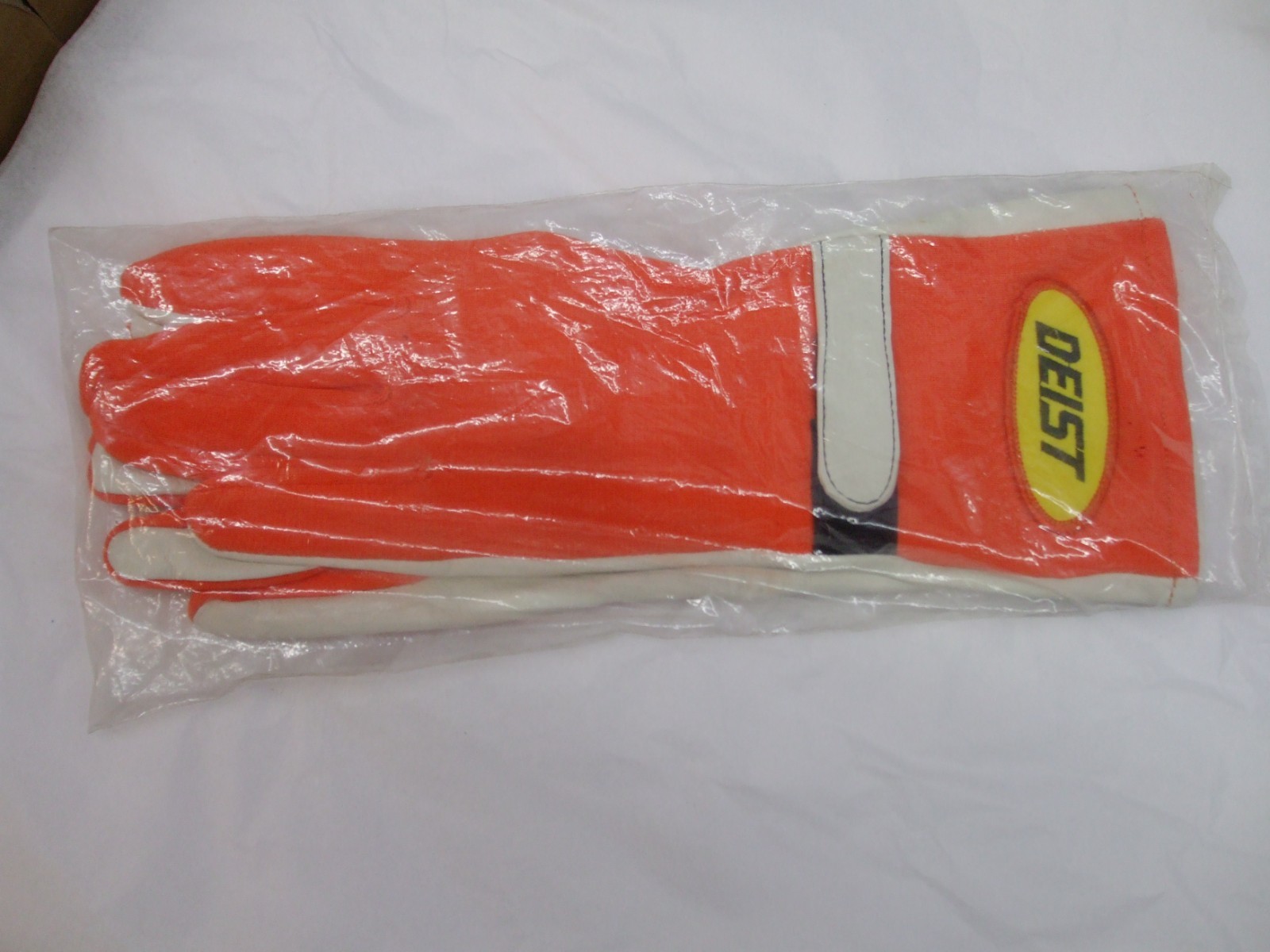 Deist Vintage Racing Dragster orange White Gloves NOS .04164 Size medium.