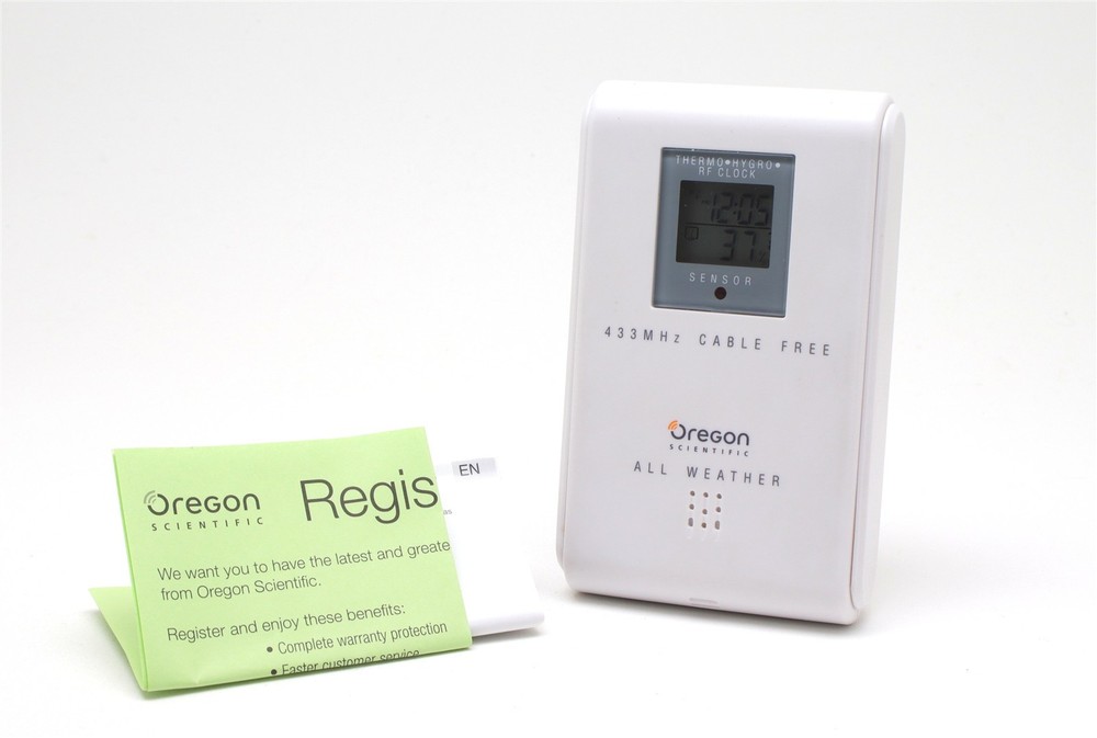 Oregon Scientific RTGR328NA Wireless Temperature &Humidity Sensor W/Atomic Clock