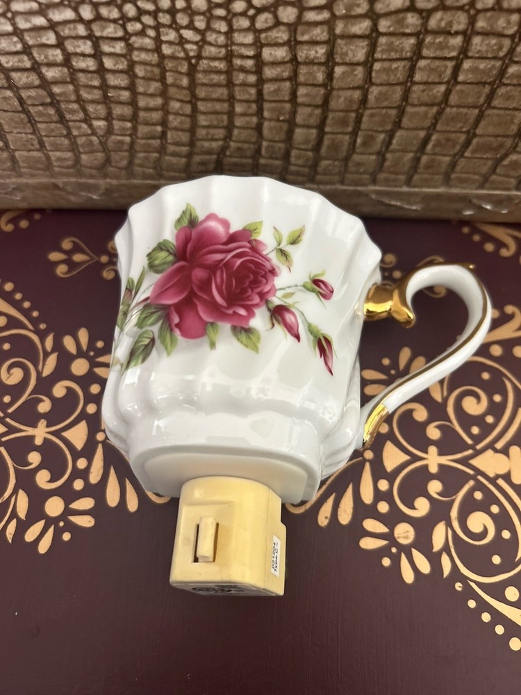 Ceramic Mauve Rose Teacup Nightlight.