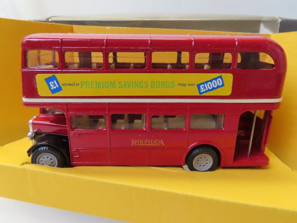 CORGI #C559/5 'A E C ' RHONDDA ' Bus boxed ..*